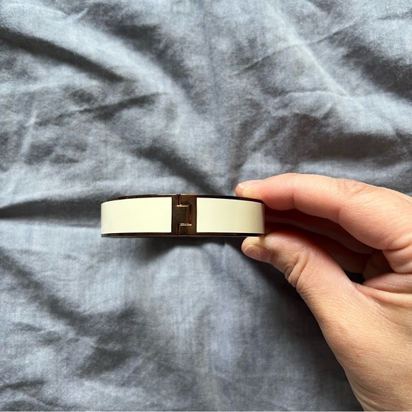 Henri Bendel Enamel Bracelet - Picture 3 of 5